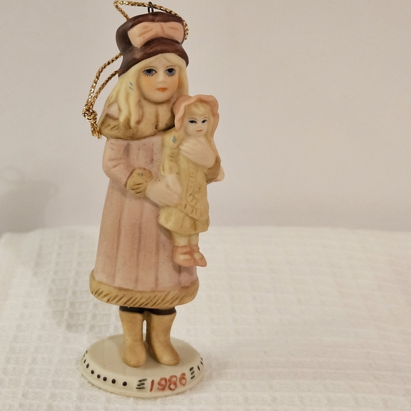 Jill Girl Ornament 3 1/2" tall Porcelain Dated 1986 From Jan Hagara - Picture 4 of 6